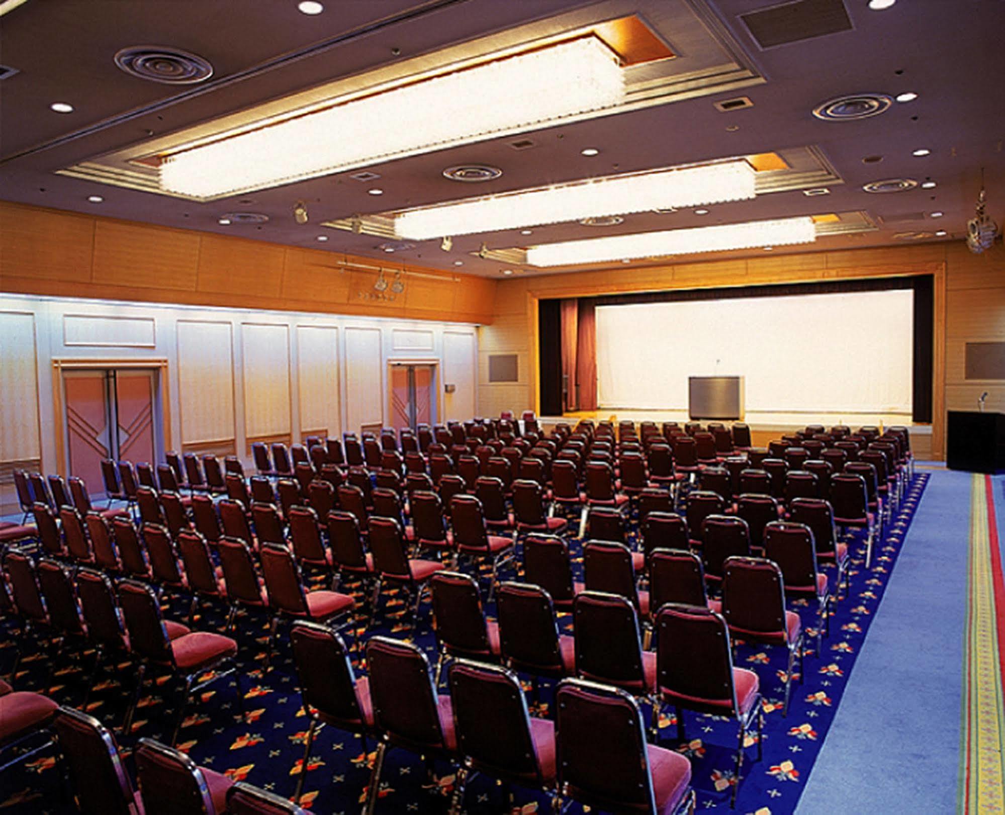 Nagaoka Grand Hotel Bagian luar foto